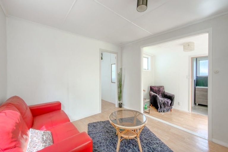 Photo of property in 211a The Square, Whangamata, 3620
