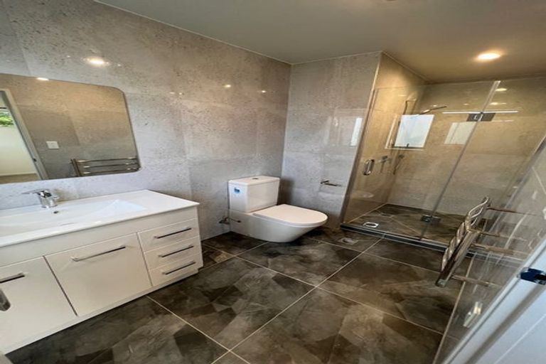 Photo of property in 17a Knox Road, Swanson, Auckland, 0612