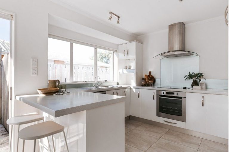 Photo of property in 50 Pacific View Road, Papamoa Beach, Papamoa, 3118