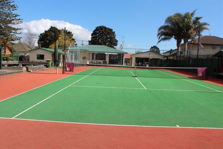 Photo of property in 36 Carruth Road, Papatoetoe, Auckland, 2025