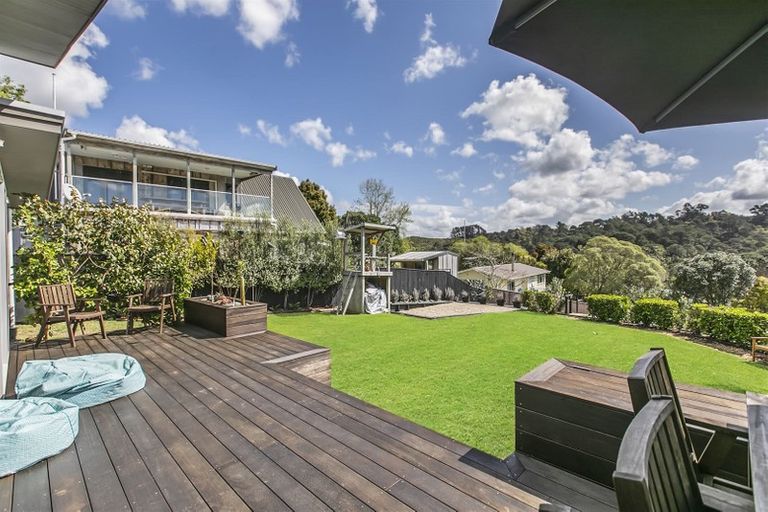 Photo of property in 31 Stillwater Crescent, Stillwater, Silverdale, 0993