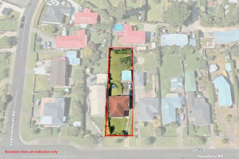 Photo of property in 16 Huruhuru Road, Massey, Auckland, 0614