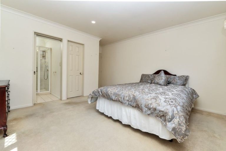 Photo of property in 3 Halcione Close, Flagstaff, Hamilton, 3210