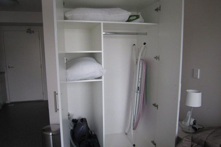 Photo of property in The Peak Apartments, 906/170 Taranaki Street, Te Aro, Wellington, 6011