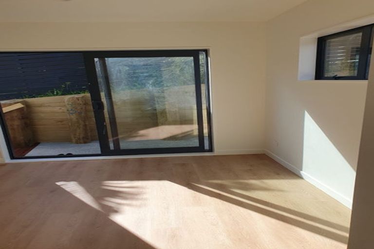 Photo of property in 10 Henry Blyth Lane, Greenhithe, Auckland, 0632