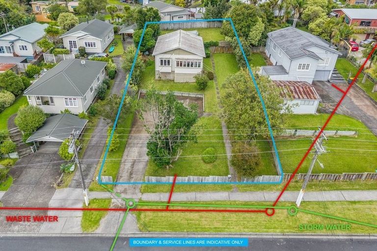 Photo of property in 33 Clayburn Road, Glen Eden, Auckland, 0602