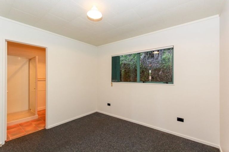 Photo of property in 89b Poplar Grove, Whalers Gate, New Plymouth, 4310
