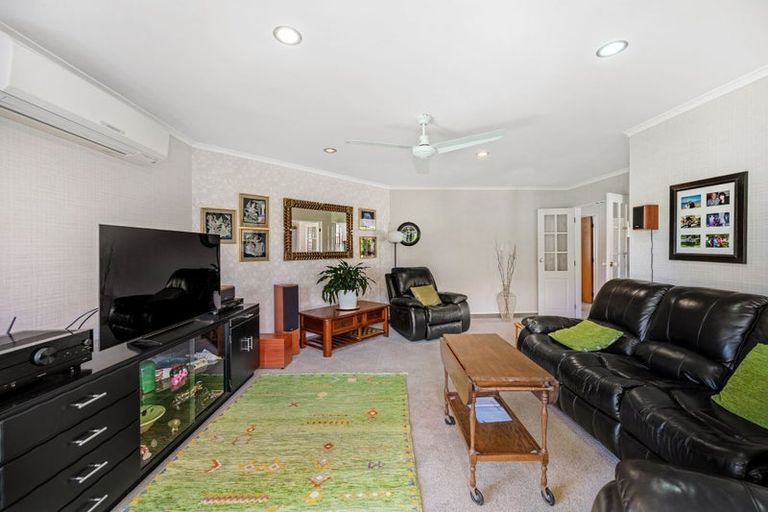 Photo of property in 10 Bishops Close, Greenmeadows, Napier, 4112