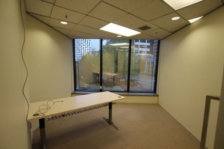 Photo of property in 52a Symonds Street, Onehunga, Auckland, 1061
