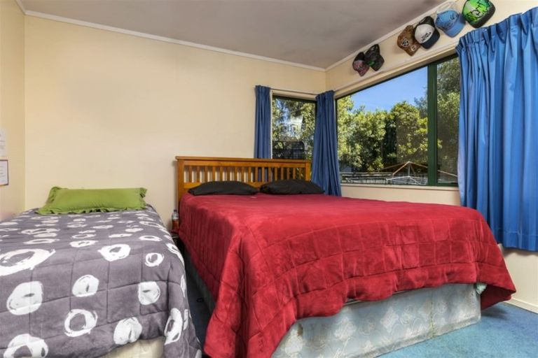 Photo of property in 704a Te Atatu Road, Te Atatu Peninsula, Auckland, 0610