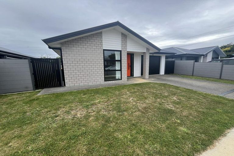 Photo of property in 2 Trafalgar Street, Levin, 5510