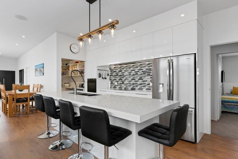 Photo of property in 6 Knightia Drive, Papamoa Beach, Papamoa, 3118