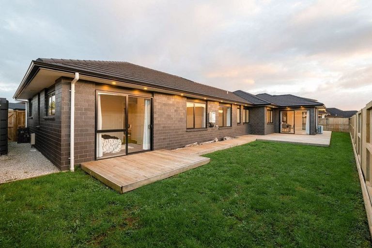 Photo of property in 8 Beaufort Place, Flagstaff, Hamilton, 3210