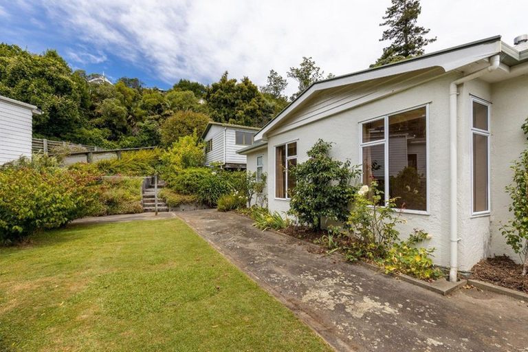 Photo of property in 2 Whitby Road, Britannia Heights, Nelson, 7010