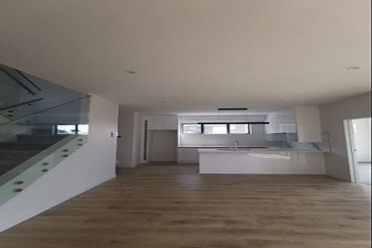 Photo of property in 2 Dorricott Avenue, Hobsonville, Auckland, 0616