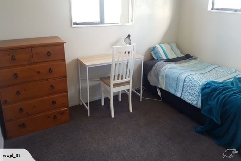 Photo of property in 32 Misty Valley Drive, Henderson, Auckland, 0612