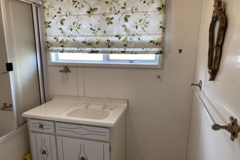 Photo of property in 1/50 Kilmarnock Street, Riccarton, Christchurch, 8011