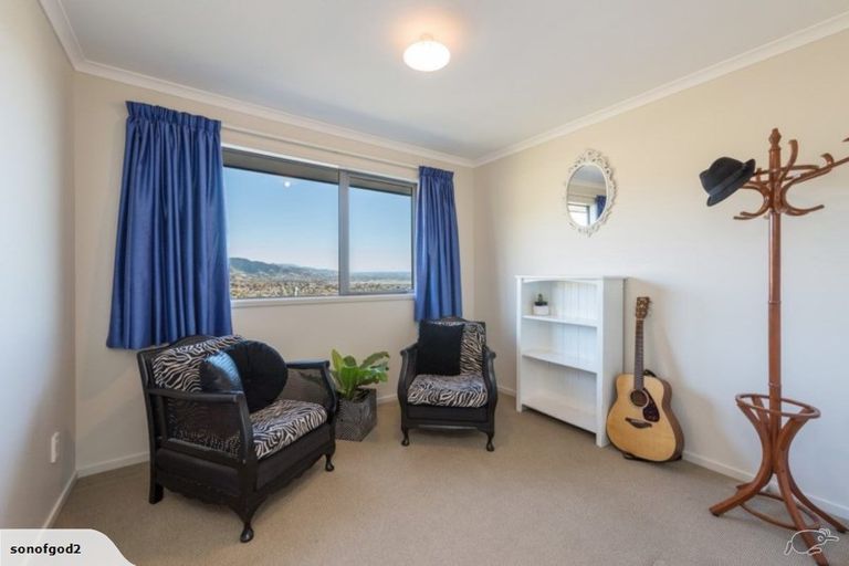 Photo of property in 22 Heemskerck Place, Britannia Heights, Nelson, 7010