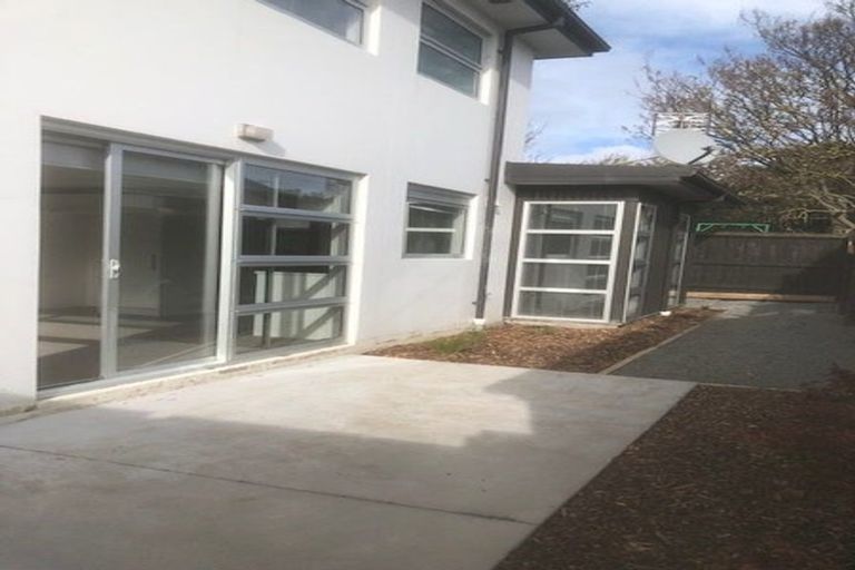 Photo of property in 43 Grafton Street, Waltham, Christchurch, 8011