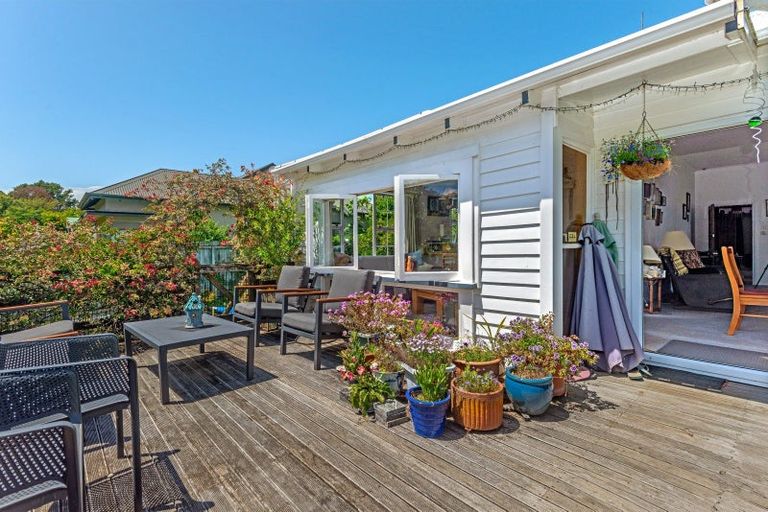 Photo of property in 16 Score Road, Inner Kaiti, Gisborne, 4010