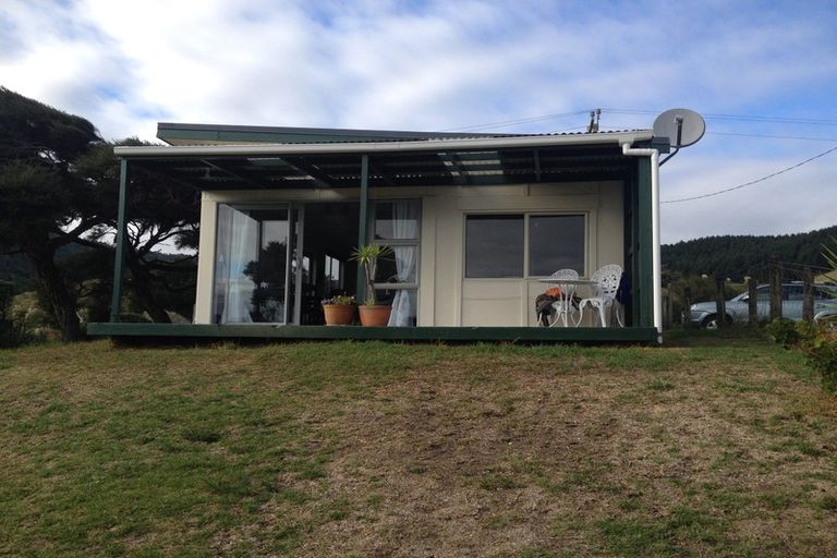 Photo of property in 122 Maunsell Road, Port Waikato, Tuakau, 2695