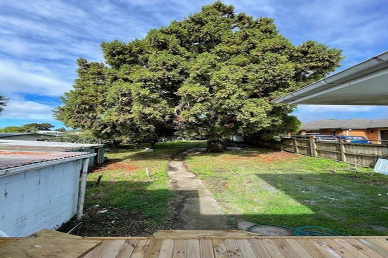 Photo of property in 8 Brains Road, Kelston, Auckland, 0602