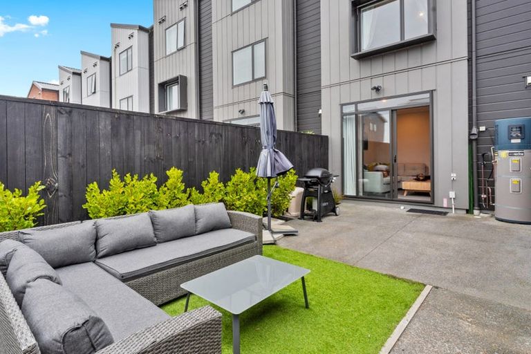 Photo of property in 50 Hobsonville Point Road, Hobsonville, Auckland, 0616