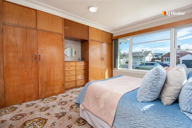 Photo of property in 57 Hargest Crescent, Saint Kilda, Dunedin, 9012