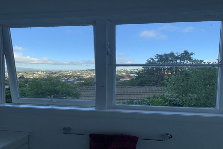 Photo of property in 43a Baroda Street, Khandallah, Wellington, 6035