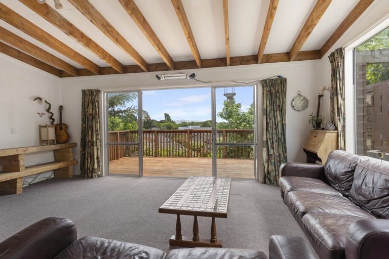 Photo of property in 18 Main Road, Waikanae, 5036