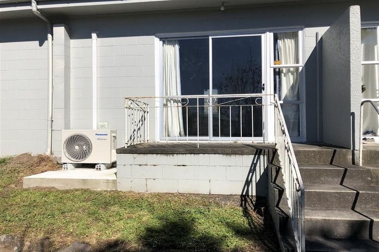Photo of property in 10 Landview Road, Parkvale, Tauranga, 3112