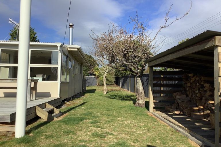 Photo of property in 9 Kowhai Road, Rainbow Point, Taupo, 3330