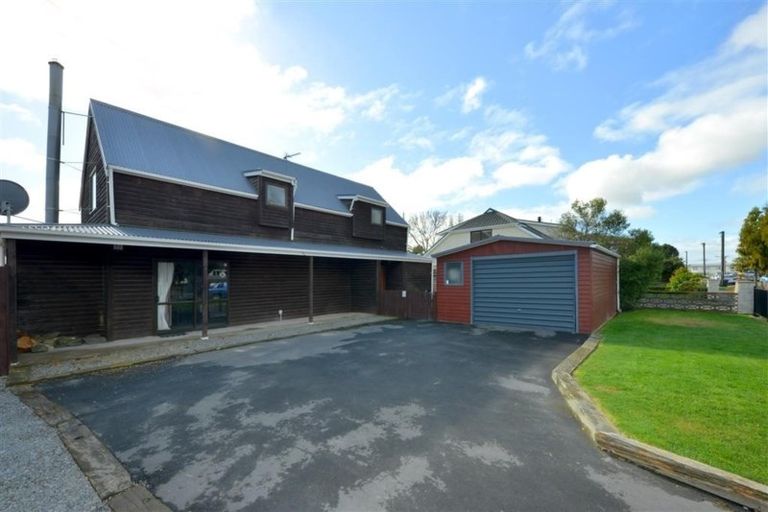 Photo of property in 52 Momorangi Crescent, Redwood, Christchurch, 8051