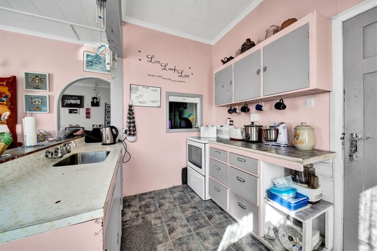 Photo of property in 23 Dorset Street, Patea, 4520