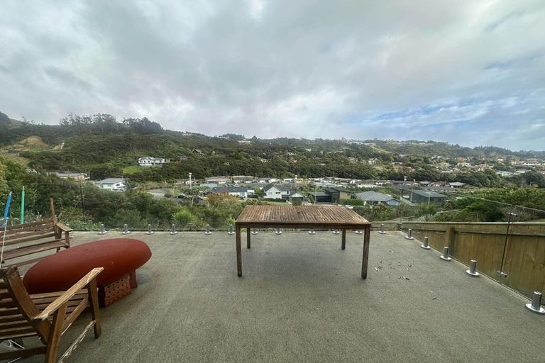 Photo of property in 4 Bluejacket Place, Whitby, Porirua, 5024