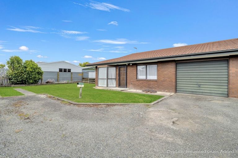 Photo of property in 984h Tremaine Avenue, Roslyn, Palmerston North, 4414