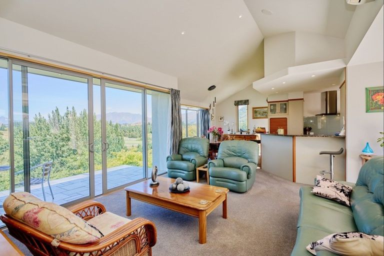 Photo of property in 37 Cotter Avenue, Arrowtown, 9302