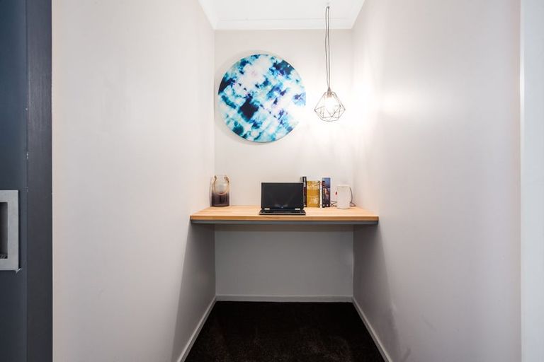 Photo of property in 17 Kepler Way, Aotea, Porirua, 5024