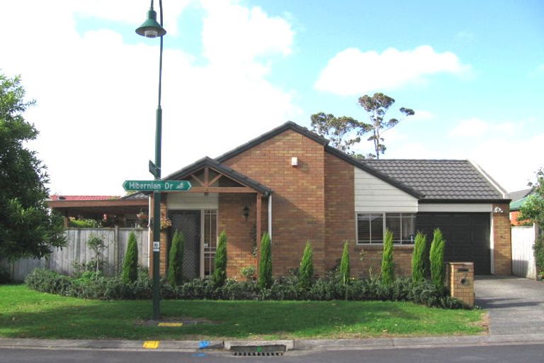 Photo of property in 7 Hibernian Drive, Ranui, Auckland, 0612