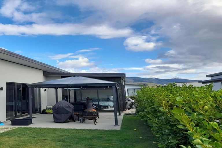 Photo of property in 12 Hill Tops Way, Stoke, Nelson, 7011