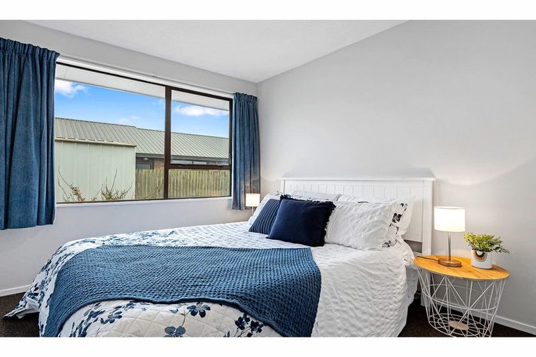 Photo of property in 2/28 Neill Street, Hornby, Christchurch, 8042