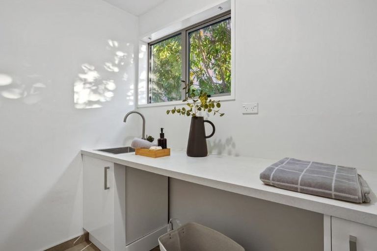 Photo of property in 5 Holmcroft Court, Cracroft, Christchurch, 8022