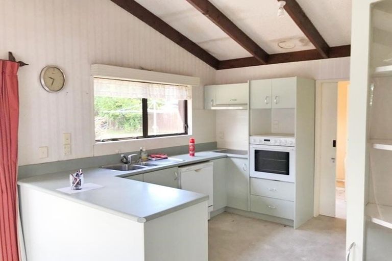 Photo of property in 8 Zenith Place, Conifer Grove, Takanini, 2112