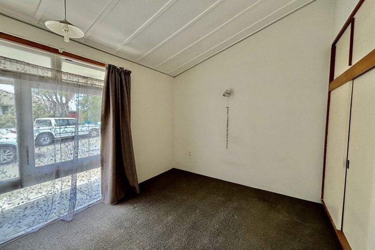 Photo of property in 2/12 Mcfaddens Road, St Albans, Christchurch, 8052