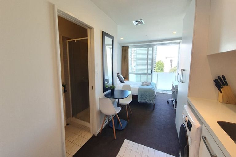 Photo of property in The Quadrant Apartments, 822/10 Waterloo Quadrant, Auckland Central, Auckland, 1010