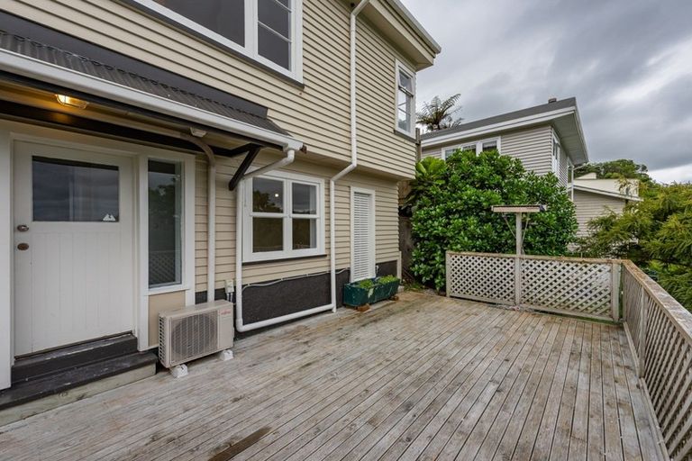 Photo of property in 17 Highbury Road, Highbury, Wellington, 6012