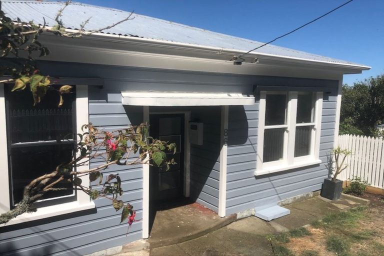 Photo of property in 86 Todman Street, Brooklyn, Wellington, 6021