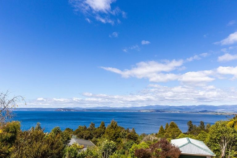 Photo of property in 9 Kamahi Terrace, Omori, Turangi, 3381