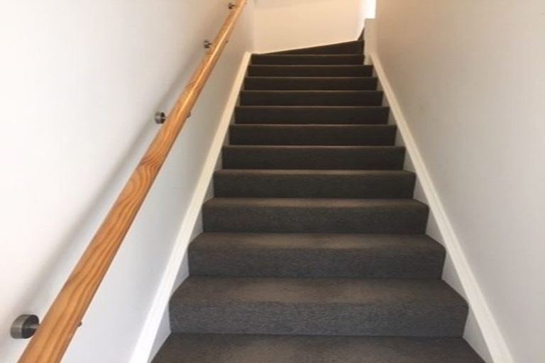 Photo of property in 12/7 Handyside Street, Tawa, Wellington, 5028