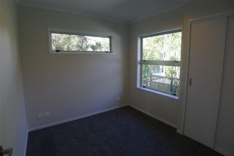 Photo of property in 24 Paewai Road, Glen Eden, Auckland, 0602